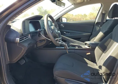 2024 Hyundai Elantra Se z USA, uszkodzony, nr VIN KMHLL4DGXRU742765